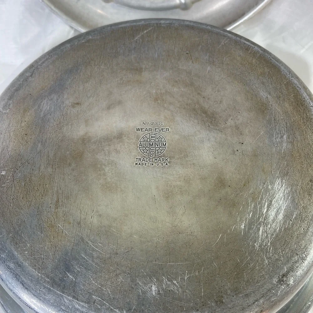 Vintage Wear-Ever Aluminum Cooking Pan with Lid Made in USA